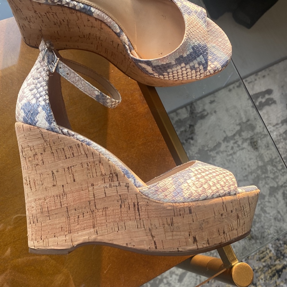 Vince Camuto Wedges